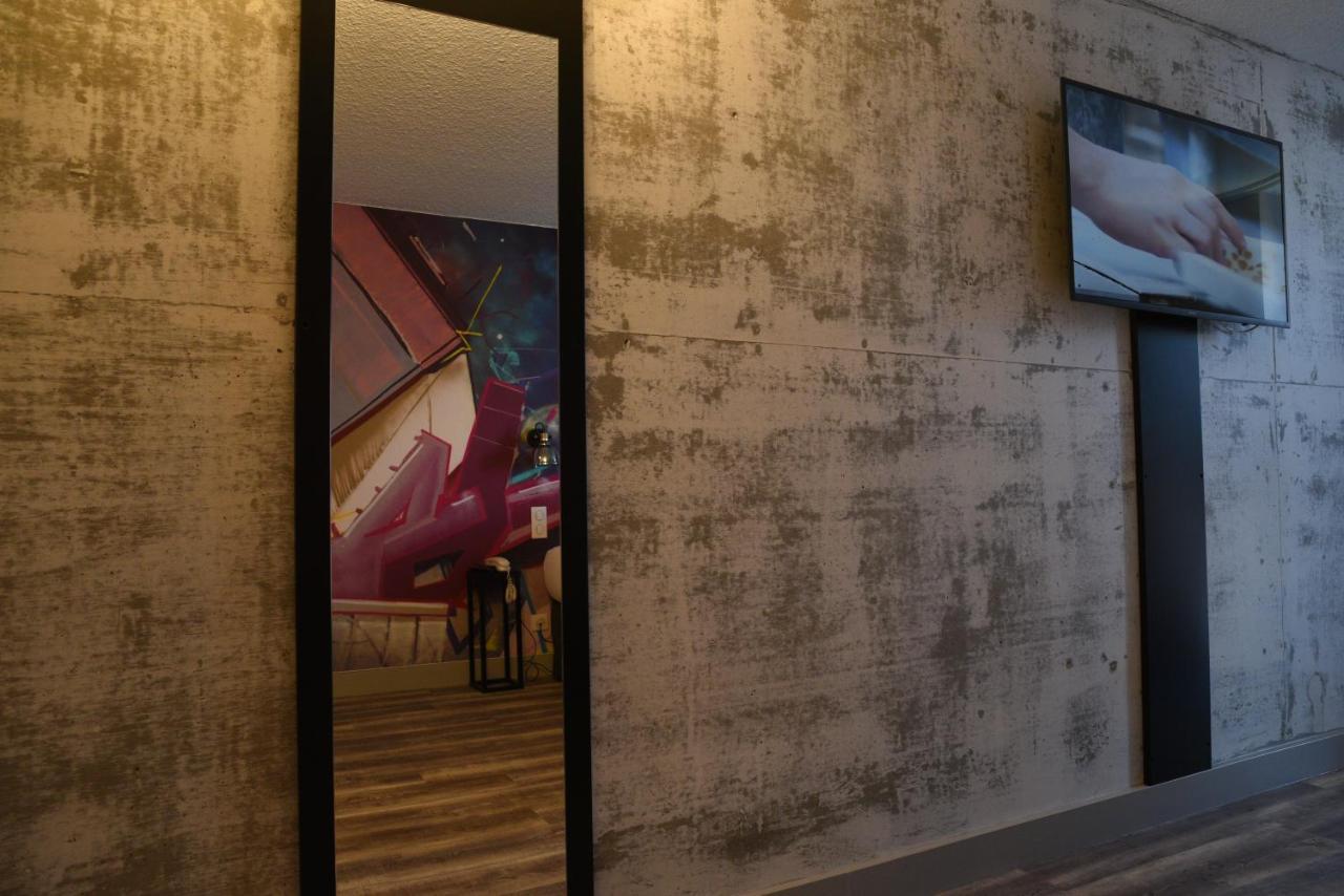 The Originals Boutique, Hotel มงเตลิมาร์ ภายนอก รูปภาพ